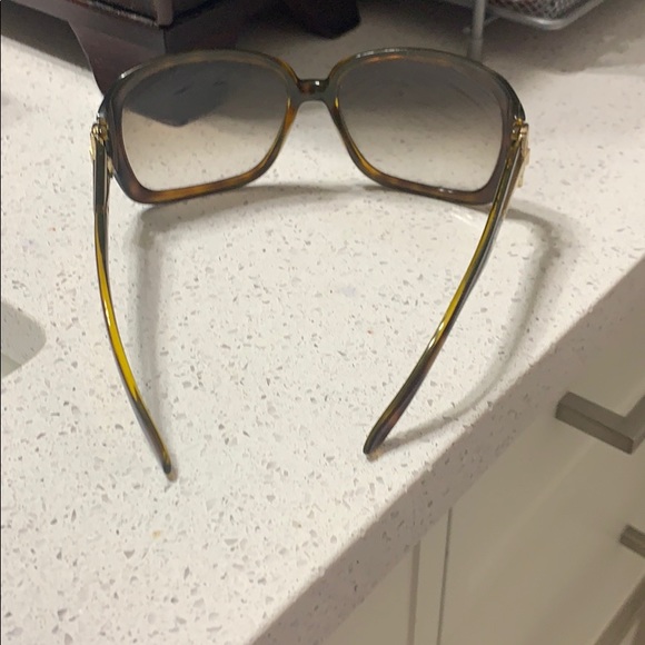 Gucci sunglasses - Picture 6 of 7